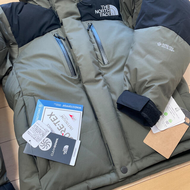 THE NORTH FACE(ザノースフェイス)の【新品未使用】ノースフェイス バルトロライトジャケットSサイズ　カラーNT メンズのジャケット/アウター(ダウンジャケット)の商品写真