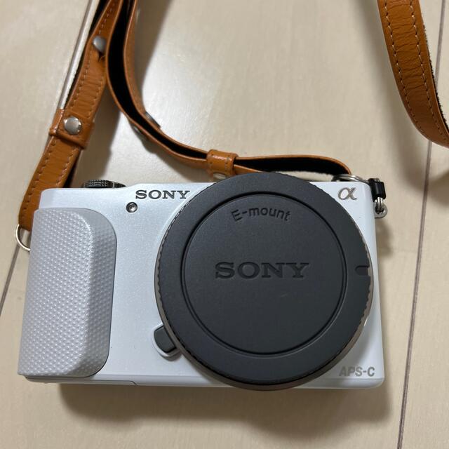 Sony a NEX3N デジカメ　ミラーレス　自撮り　本体のみ　白スマホ/家電/カメラ