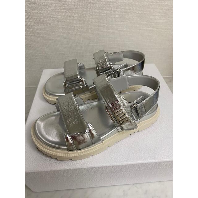 レディースTOD'S サンダル シルバー靴