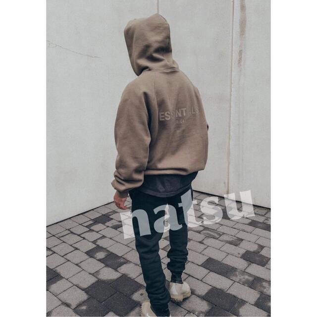 FEAR OF GOD(フィアオブゴッド)のFOG - Fear Of God Essentials Logo Hoodie メンズのトップス(パーカー)の商品写真