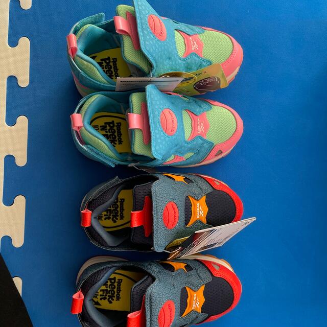 Reebok(リーボック)のリーボック　子供　靴　新品　未使用 キッズ/ベビー/マタニティのキッズ靴/シューズ(15cm~)(スニーカー)の商品写真