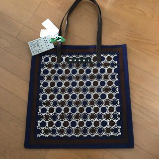 MARNI(ドット ・ トートバッグ)のフリマアイテム一覧 MARNI(ドット ・ トートバッグ)のフリマアイテム一覧