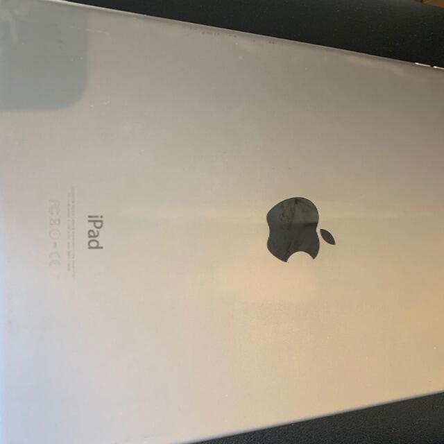 iPad 第五世代　SIMフリー