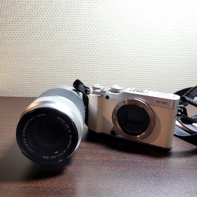 富士フイルム XC50-230mm F4.5-6.7+X-A1 ボディ PW