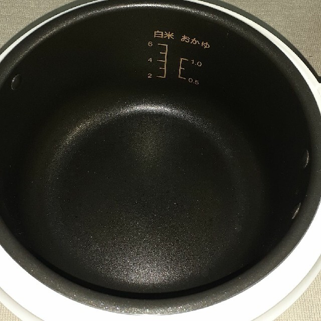 ビアレグレ　糖質カット炊飯器　VI-RCL3A-WT　2019年式 スマホ/家電/カメラの調理家電(炊飯器)の商品写真