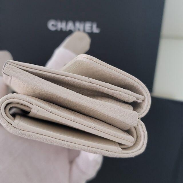 CHANEL(シャネル)の超レア【CHANEL】スモール フラップ ウォレット★V Boy chanel レディースのファッション小物(財布)の商品写真