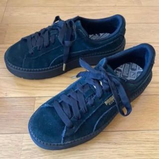 プーマ(PUMA)のPUMA SUEDE PLATFORM TRACE WMNS 23.5cm 厚底(スニーカー)