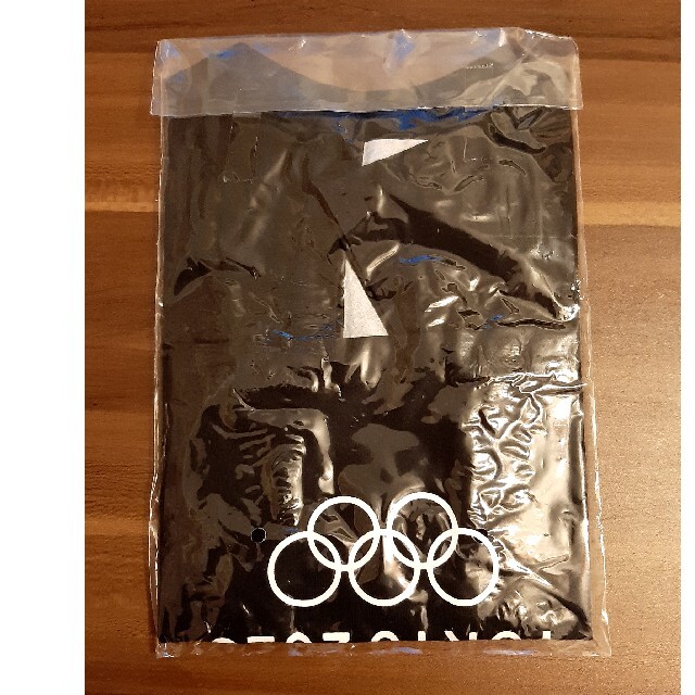 東京オリンピック　Tシャツ　黒　100cm キッズ/ベビー/マタニティのキッズ服男の子用(90cm~)(Tシャツ/カットソー)の商品写真