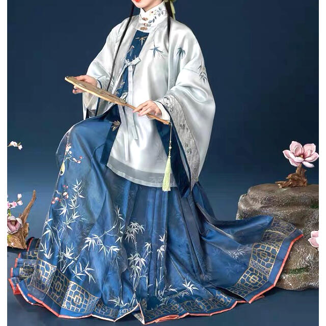 鳳凰唄　赤ロングジャンスカ　刺繍　中国伝統衣装　訶子裙 着物和服　漢服　成人式