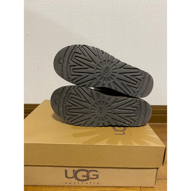 UGG  25cm W CLASSIC SHORT ショートブーツ レディースの靴/シューズ(ブーツ)の商品写真