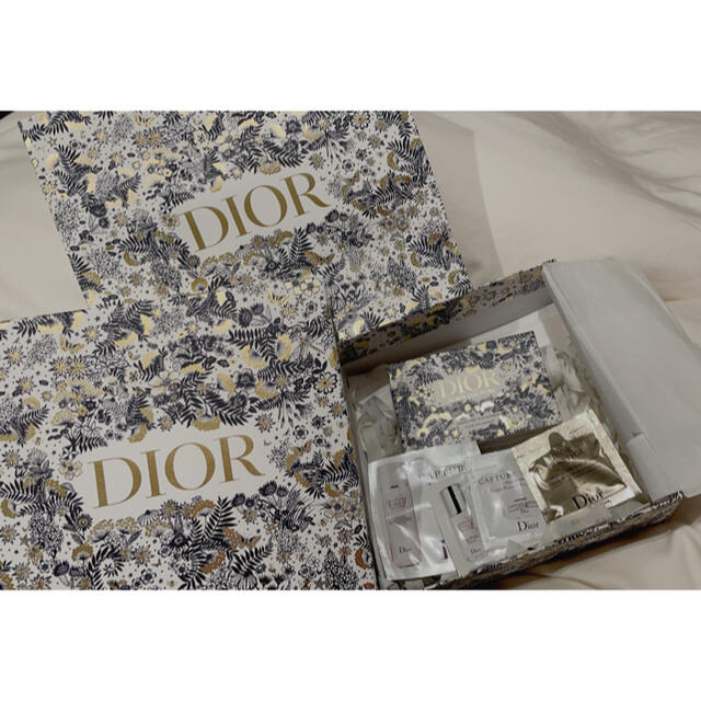 Dior(ディオール)のdior 空箱 インテリア/住まい/日用品のインテリア小物(小物入れ)の商品写真