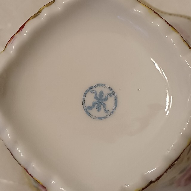 Noritake(ノリタケ)のオールドノリタケ　マルキ印　半分以上金彩ハゲ有り　クリーマー大 エンタメ/ホビーの美術品/アンティーク(陶芸)の商品写真