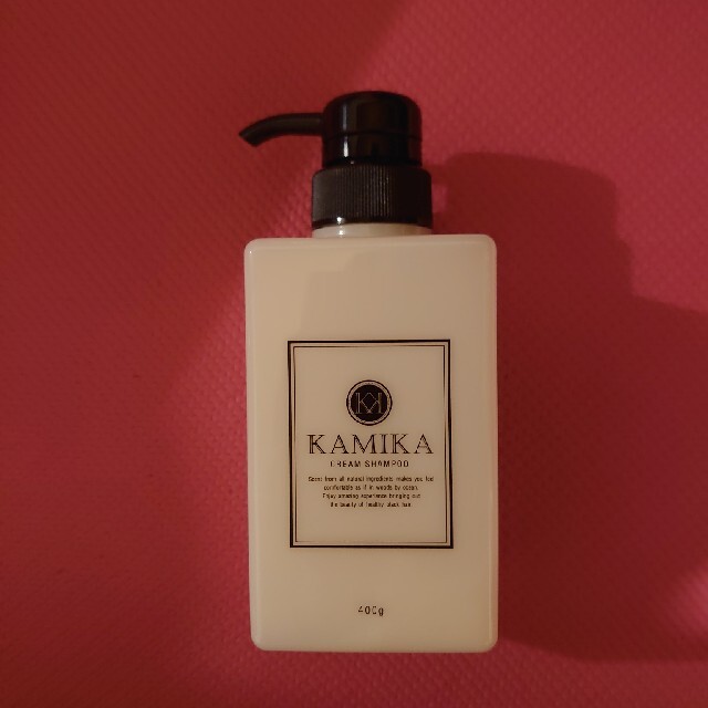 黒髪クリームシャンプー kamika カミカ 2本 コスメ/美容のヘアケア/スタイリング(シャンプー)の商品写真