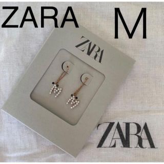 ザラ(ZARA)の新品未使用　ZARA イニシャル　ピアス　Ｍ(ピアス)