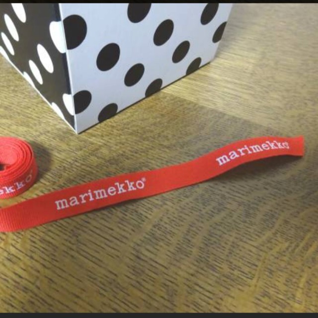 marimekko(マリメッコ)のmarimekko　国内正規品　梱包用リボン　ハンドメイド資材　北欧 ハンドメイドの素材/材料(各種パーツ)の商品写真
