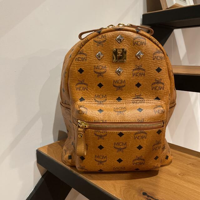 MCM   黒リュック　バッグ　送料込　値下げ