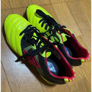 アンブロ(UMBRO)のフットサルシューズ☆アンブロ(シューズ)