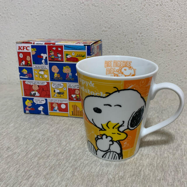 SNOOPY(スヌーピー)のケンタッキー　スヌーピーマグカップ　イエロー インテリア/住まい/日用品のキッチン/食器(グラス/カップ)の商品写真