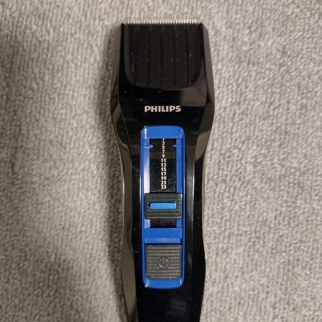 PHILIPS(フィリップス)のフィリップス　PHILIPS　バリカン スマホ/家電/カメラの美容/健康(その他)の商品写真