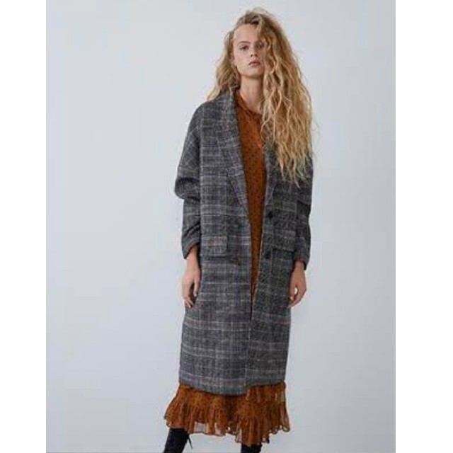 ZARA(ザラ)のザラ　チェスターコート　オーバーサイズ　ロングコート　M レディースのジャケット/アウター(チェスターコート)の商品写真