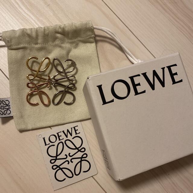 LOEWE ロエベ　ブローチ