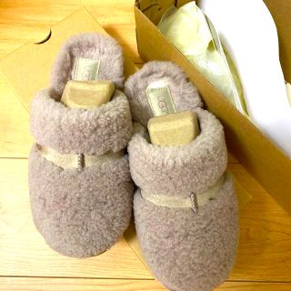 アグ(UGG)のUGG(スリッポン/モカシン)