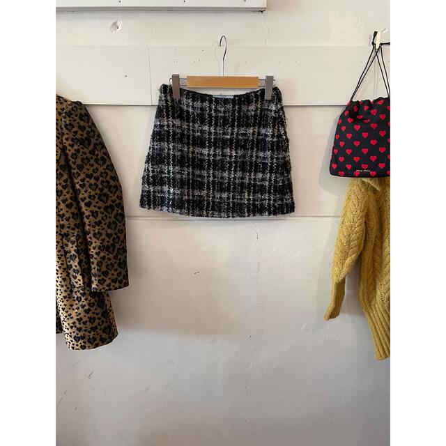 レディース最終価格????????PRADA tweed check skirt.