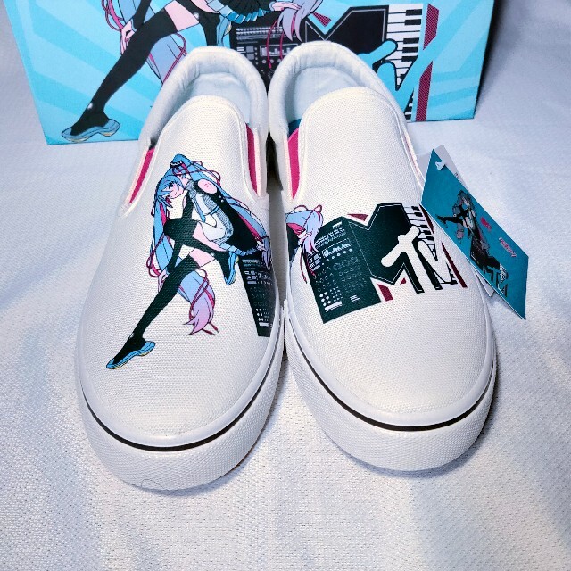 新品 限定 初音ミク MTV スリップオン 28cm コラボ スリッポン www ... MTV×初音ミク スニーカー 黒 28cm
