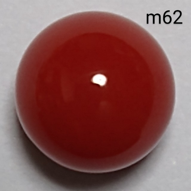 m62 赤珊瑚 煌珊瑚 片穴 球 8.6 mm 4.55 ct 0.88 g レディースのアクセサリー(リング(指輪))の商品写真