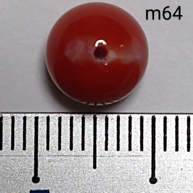 m64 赤珊瑚 煌珊瑚 片穴 球 8.5 mm 4.35 ct 0.87 g レディースのアクセサリー(リング(指輪))の商品写真