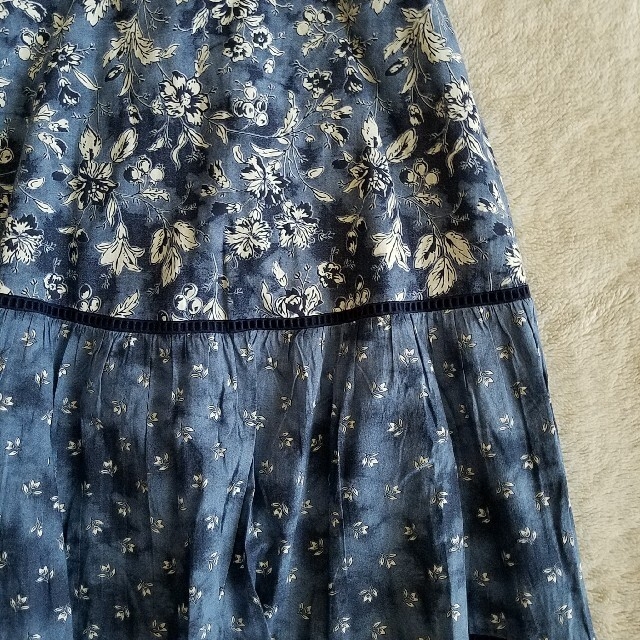 GAP(ギャップ)の[GAP] botanical print teard skirt レディースのスカート(ロングスカート)の商品写真