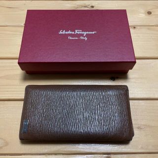 サルヴァトーレフェラガモ(Salvatore Ferragamo)のサルヴァトーレ フェラガモ【Ｆｅｒｒａｇａｍｏ】の 長札入れ(長財布)