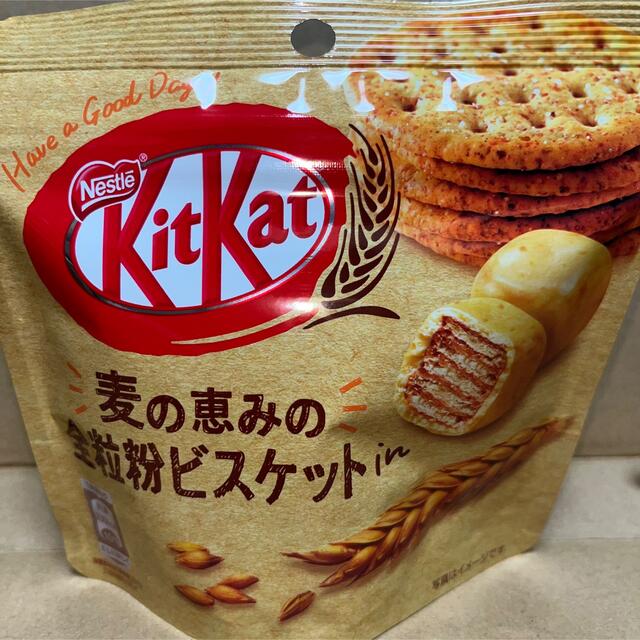 Nestle(ネスレ)のネスレ　キットカット　全粒粉ビスケット　イン　in  計8袋セット 食品/飲料/酒の食品(菓子/デザート)の商品写真