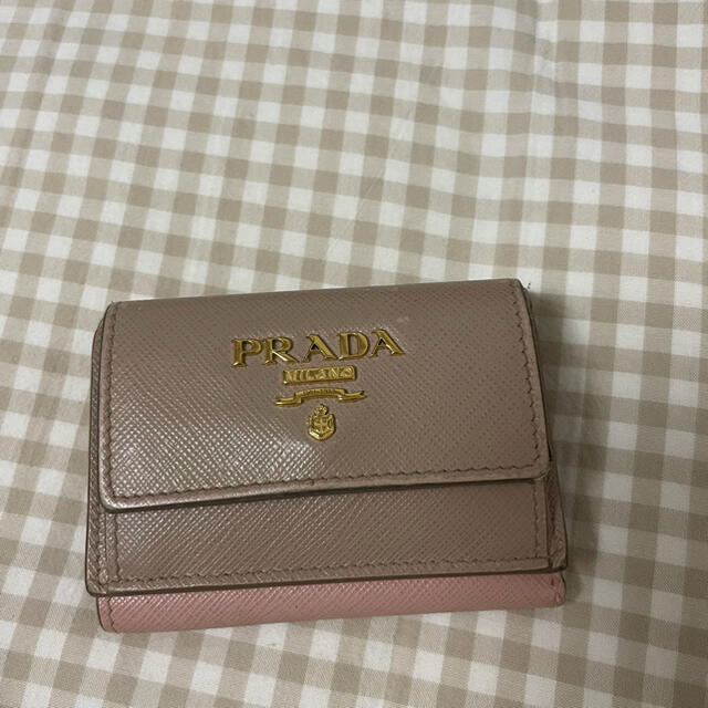 PRADA 財布