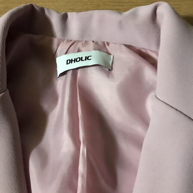 dholic(ディーホリック)のDHOLIC♥️ピンクのパンツスーツ レディースのジャケット/アウター(その他)の商品写真