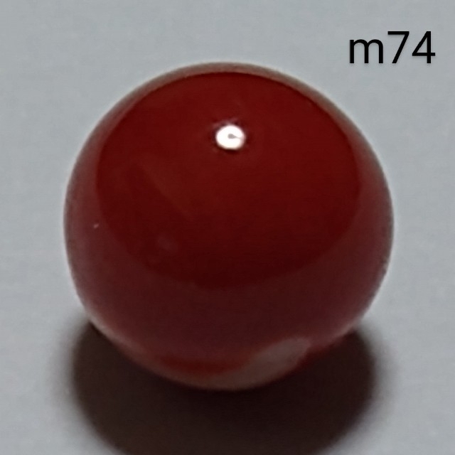 m74 濃赤 煌珊瑚 片穴 球 8.1 mm 3.45 ct 0.69 g レディースのアクセサリー(リング(指輪))の商品写真