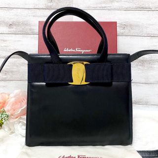 サルヴァトーレフェラガモ(Salvatore Ferragamo)のサルヴァトーレ フェラガモ ヴァラ ハンドバック ショルダー 2way ブルー(ハンドバッグ)