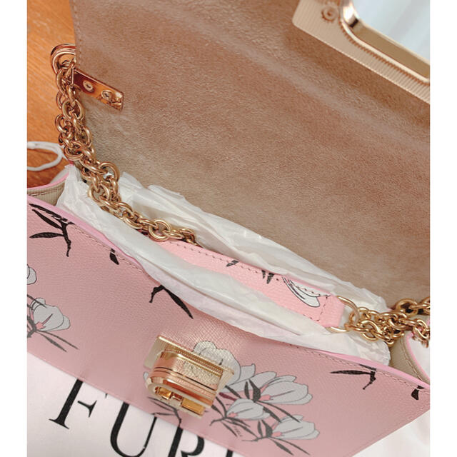 Furla(フルラ)のフルラ♡処分前価格！花柄チェーンバッグ レディースのバッグ(ショルダーバッグ)の商品写真