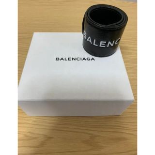 バレンシアガ(Balenciaga)のバレンシアガ　BALENCIAGA   ロゴ入りスラップレザー ブレスレット(ブレスレット)