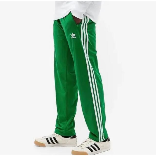 adidas アディダス　トラックパンツ　グリーン