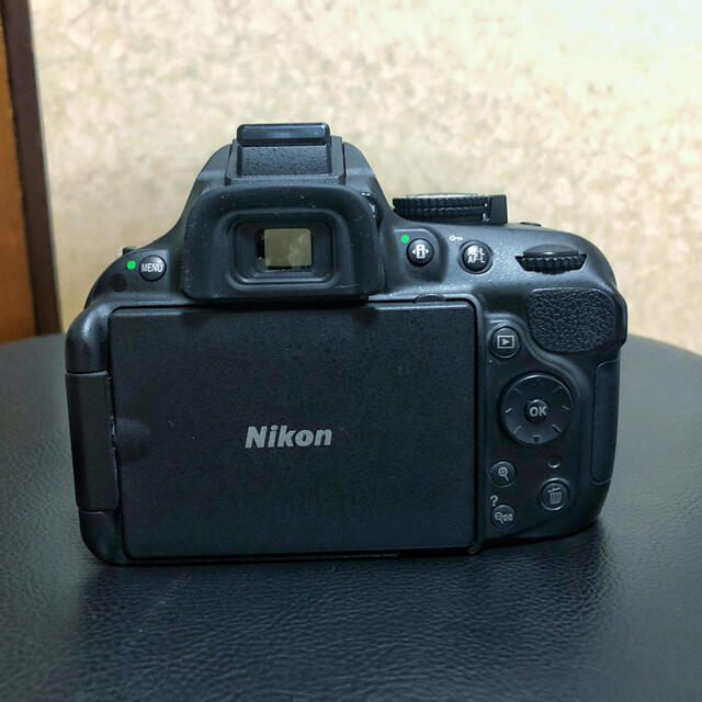 Nikon D5200 レンズ NIKKOR 28-70 f3.5-4.5 付き 2