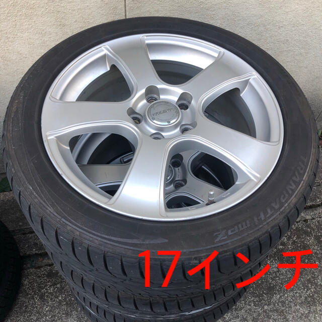 17インチ　アルミホイール　タイヤ　4本セット　トヨタ、ホンダなどに