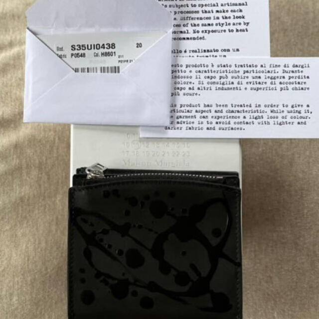 Maison Martin Margiela(マルタンマルジェラ)の21SS新品 メゾンマルジェラ 折り財布 メンズ 財布 レザー ブラック 折財布 メンズのファッション小物(折り財布)の商品写真