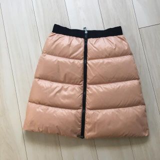 モンクレール(MONCLER)のMONCLER ダウンスカート ふかふかであたたかGONNA ピンクベージュ(ひざ丈スカート)