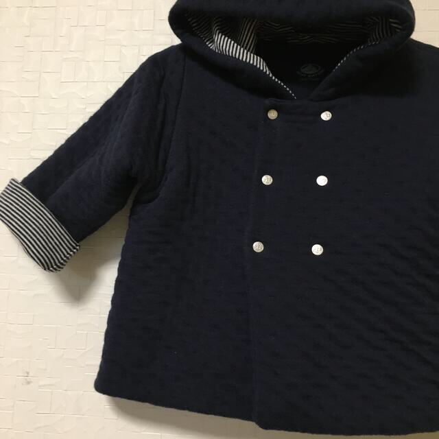 PETIT BATEAU(プチバトー)のPETIT BATEAU プチバトー  小人帽子　アウター  コート キッズ/ベビー/マタニティのベビー服(~85cm)(ジャケット/コート)の商品写真