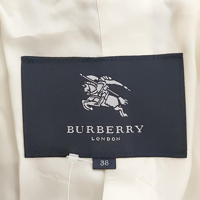 BURBERRY(バーバリー)のバーバリー コート サイズ38 M レディース レディースのジャケット/アウター(その他)の商品写真
