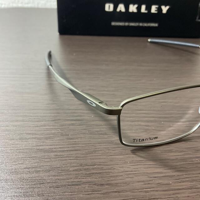 Oakley(オークリー)のラスト！正規新品　オークリー  チタン　メガネ　limit switch メンズのファッション小物(サングラス/メガネ)の商品写真