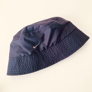 ナイキ(NIKE)のNIKE バケハ dark navy M/L 希少(キャップ)