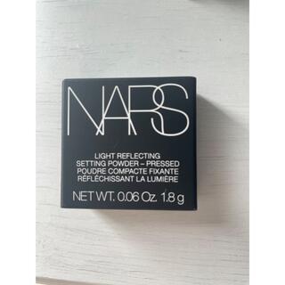 ナーズ(NARS)のNARS ライトリフレクティングセッティングパウダープレストN(フェイスパウダー)