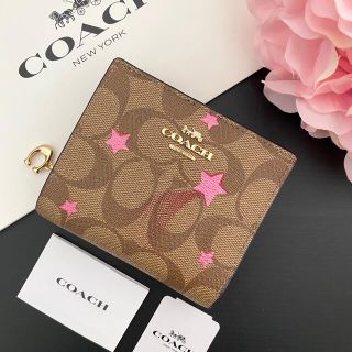 コーチ(COACH)の最新モデル【新品】COACH コーチ★折り財布 カーキ  星柄 スター(財布)